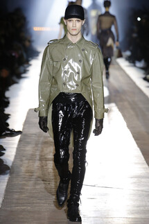 Moschino FALL 2018 MENSWEAR Milan MFW коллекция Moschino осень 2018 мужская неделя моды в Милане Mainstyles